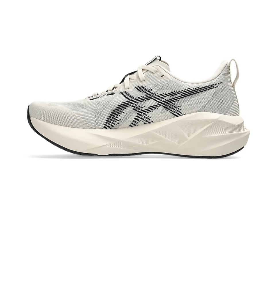 NWT: ASICS Mens Novablast Running Shoes